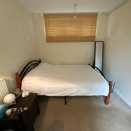 Cozy Room In Shared Home Near Canary Wharf Londyn Zewnętrze zdjęcie